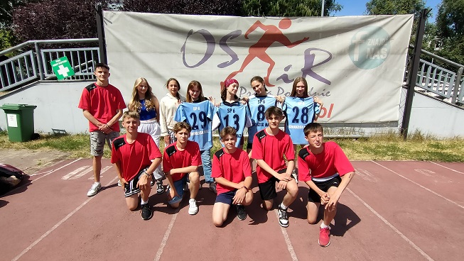 Mazowieckie Igrzyska Młodzieży Szkolnej w Lekkoatletyce_07.06.23_reprezentacja szkoły na zawodach